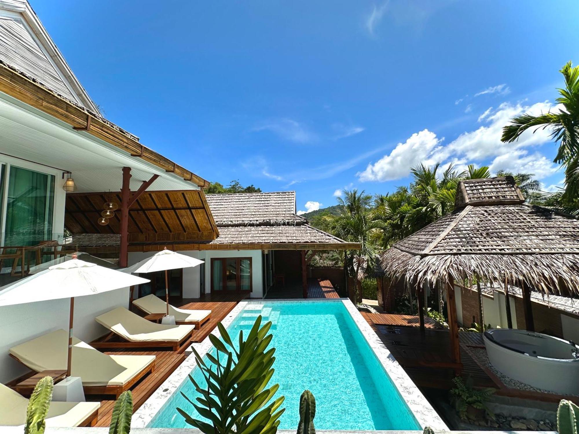 Ao Nang Baan Phuvara Retreat - Romantic Jacuzzi Mountain View Villas חדר תמונה
